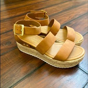 wedge sandal